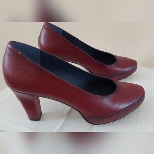 Made In Spain. Platform pumps size 38 European